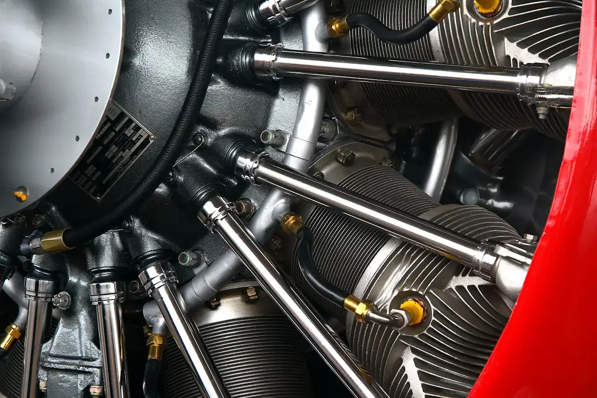 decor - engine block closeup represetning Applied Epic optimization